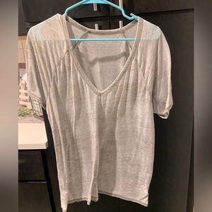 American Eagle camo v-neck